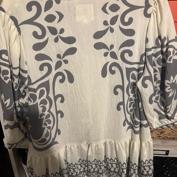 Umgee top - Picture 2 of 2